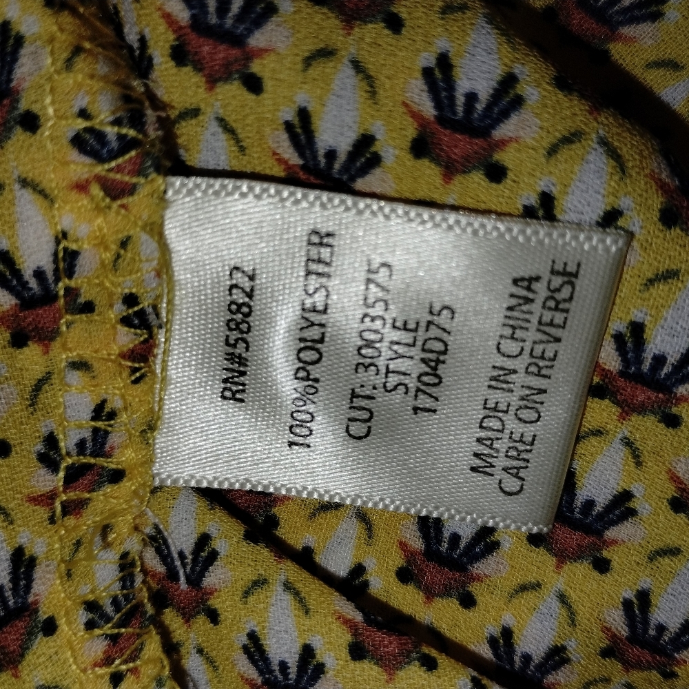Max Studio NWT Yellow Patterned Blouse Ruffle Sleeves - Picture 5 of 9